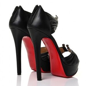 CHRISTIAN LOUBOUTIN Nappa Rena Pumps black gun